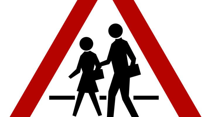 1159px-saudi arabia - road sign - school zone.svg