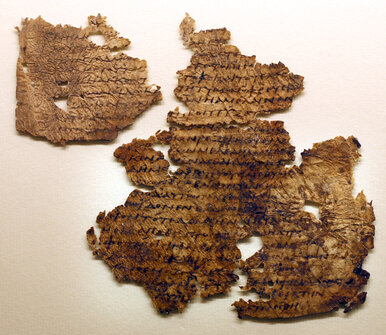 Parchemin avec fragment de l'Odyssée d'Homère ( (IV 639-663), III-IV.